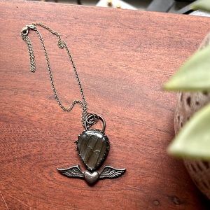 Labradorite heart + wing pendant🌙